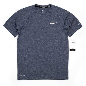Nike Men’s Dri-FIT UPF 40+ Hydroguard Swim Tee – Small (Grey)